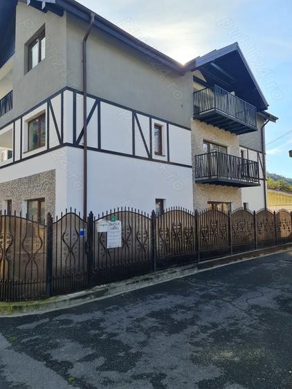 Oportunitate! 3 apartamente in Sinaia perfect pentru investitie. - 6