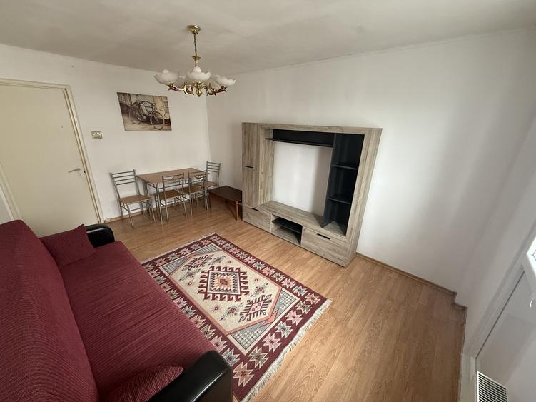 Berceni, Huedin, de inchiriat 2 camere decomandat 44 mp bloc reabilitat - 2