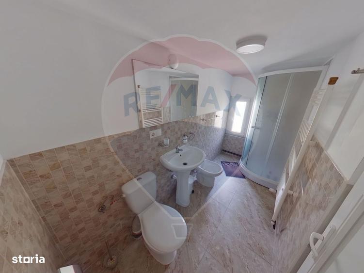 Casă cu 4 camere în Bârsana