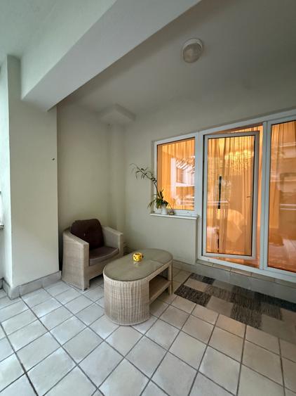 APARTAMENT 4 CAMERE - HERASTRAU- LOC PARCARE - TERASA- COMISION 0% - 3