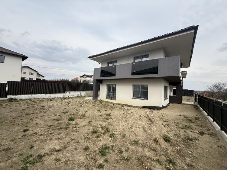 Casă individuală 120mp utilități, 380 teren, Dezmir - 3