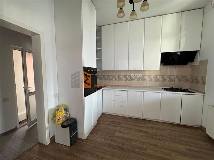 Casa sau Spatiu comercial  in zona magazinelor satesti - 7