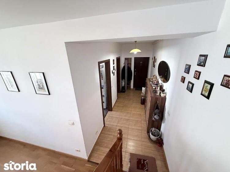 Apartament penthouse - 3 cam,2 bai, terasa mare , 2 locuri de parcare - 11