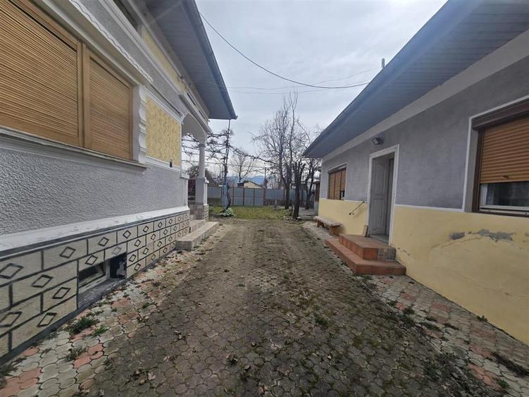 Casa cu doua corpuri si teren Lisa Jud Brasov - 3