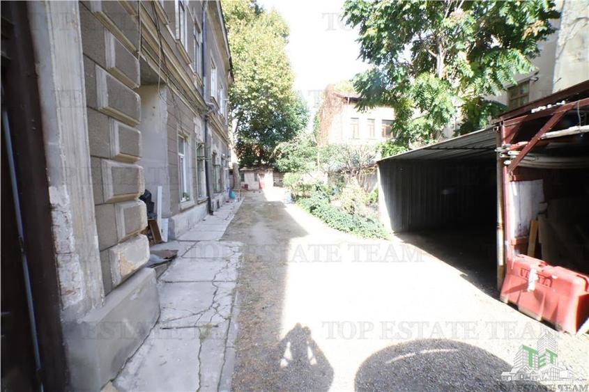 Apartament cu 4 camere  de vanzare, Ultracentral,  Kogalniceanu, curte si pod - 15