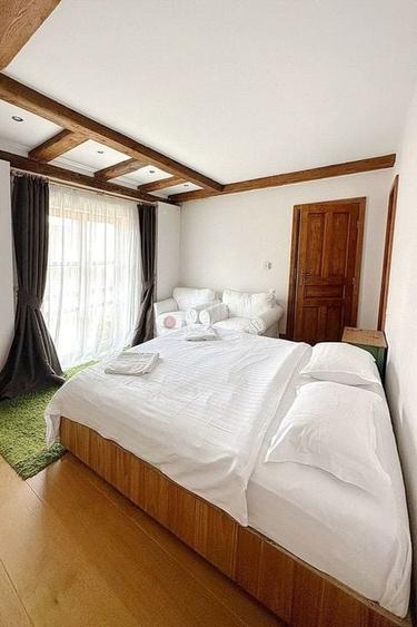 Casa saseasca cu teren generos - 17