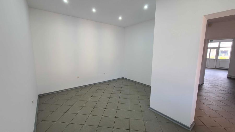 Inchiriez spatiu comercial SAD 55 mp, zona Balcescu pt cabinet medical - 4