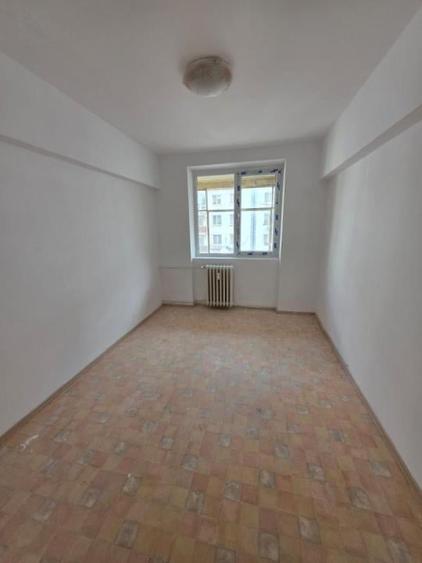 Ap. 3 cam. dec. Tineretului - Al. Tohani - 2