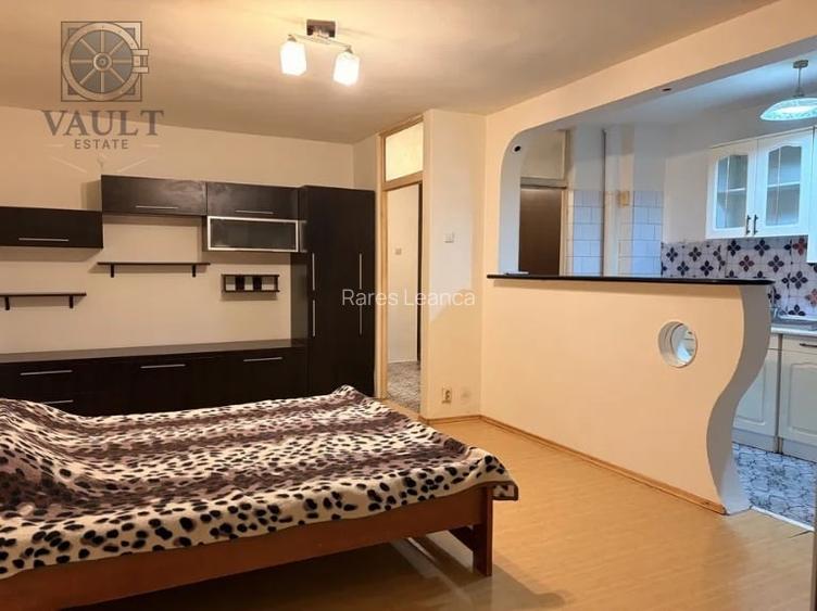 Garsoniera - DECOMANDATA - zona TRAFIC GREU