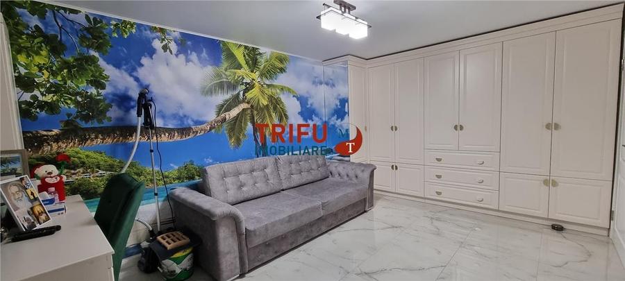 Apartament ultramodern  4 camere de vanzare Cetate  etaj 1 - 2