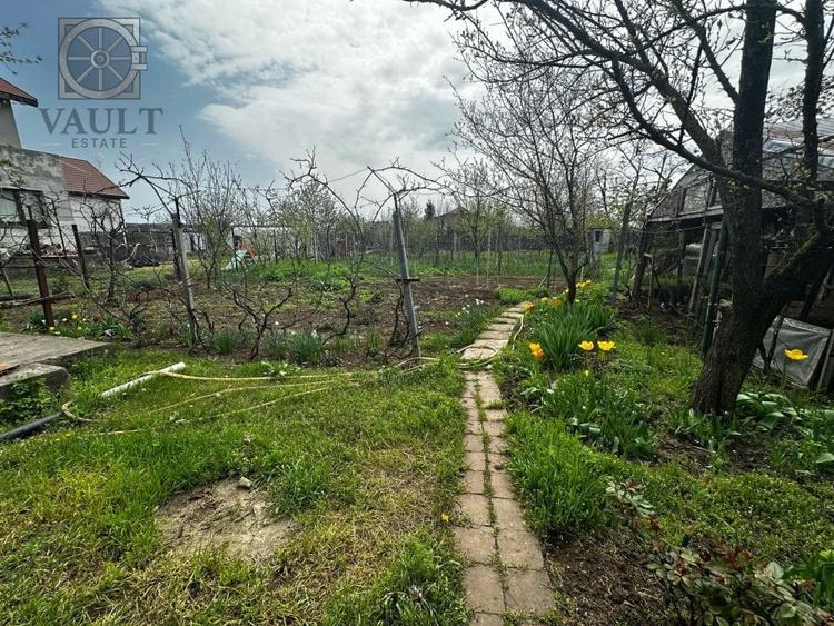 Casa/Villa Frumusani - 1000mp curte - 10