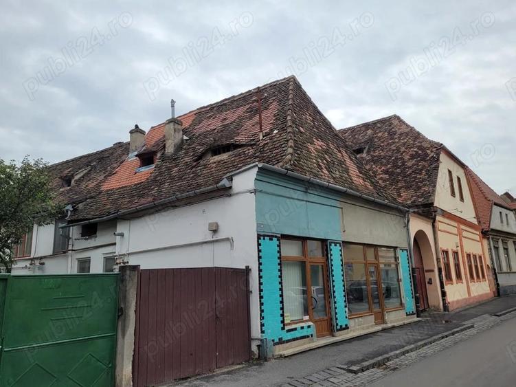 Inchiriez spatiu comercial str 9Mai - 5