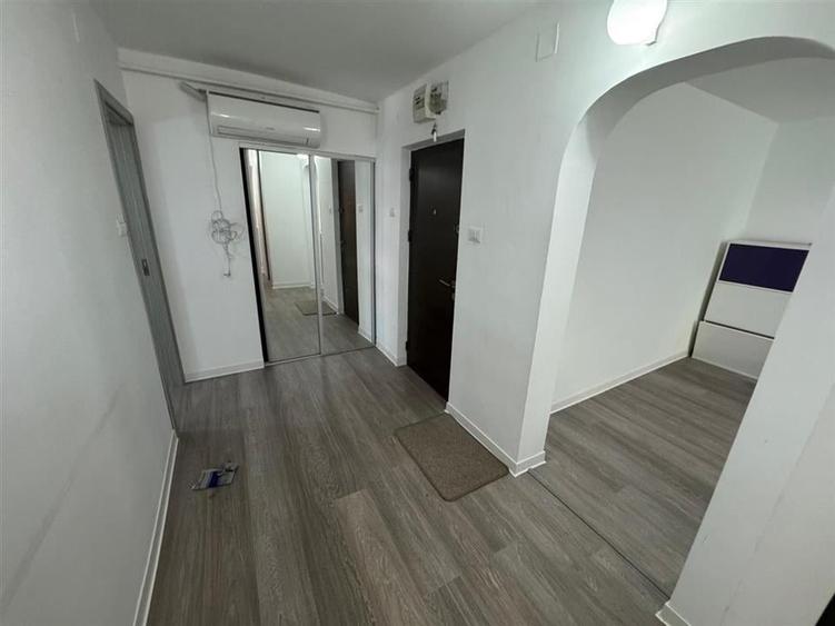 Ap 3 cam, etaj 1, 2 balcoane,parcare proprie, zona centrala - Pompieri - 8