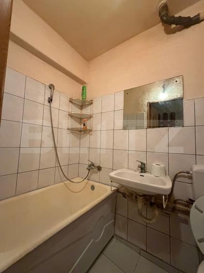 Apartament 2 camere, etaj 1, 37 mp, zona Micro III - 9