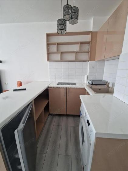 Garsoniera eleganta, mobilata, utilata, etaj 5 - Rotonda - 1