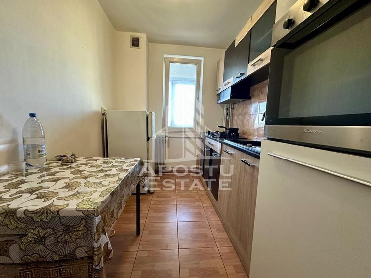 Apartament cu 3 camere de vanzare, lift, zona Sagului, Timisoara - 1