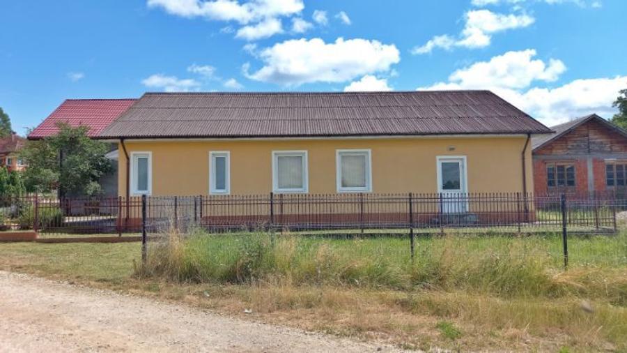 Vând casă 163 mp în Ciolt, Maramureș, teren 750 mp - 2