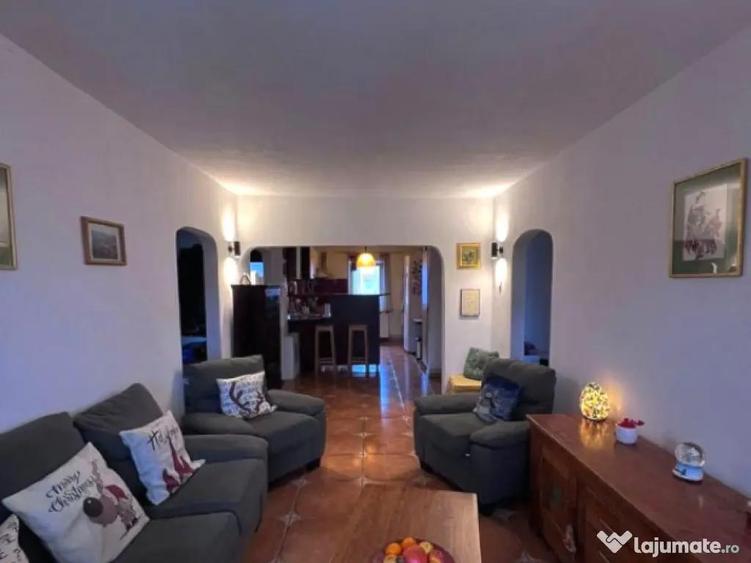 Apartament de 4 camere ( Boxa-Parcare )-Racadau - 11