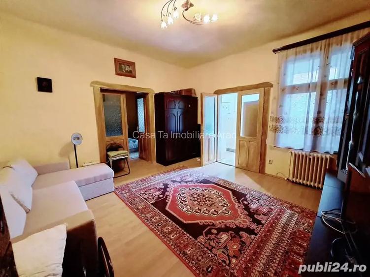 Apartament la casa, 92 mp+ anexa + curte delimitata