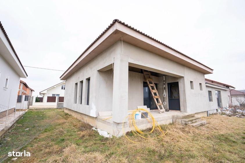 CASA NOUA SEMIFINISATA IN CIHEI CU 3 CAMERE - 3