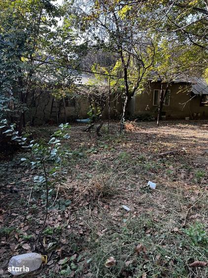Casă cu 4 camere cu Teren 1797 Mp în Central
