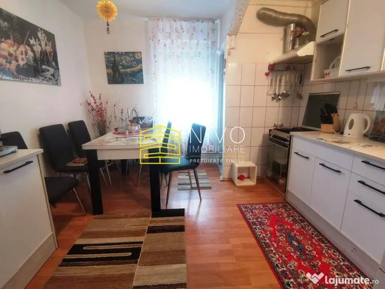 Apartament cu 4 camere decomandat în Sângeorgiu de Mureș