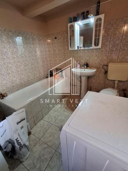 Casă individuală cu 3 camere cu Canalizare în Lazuri