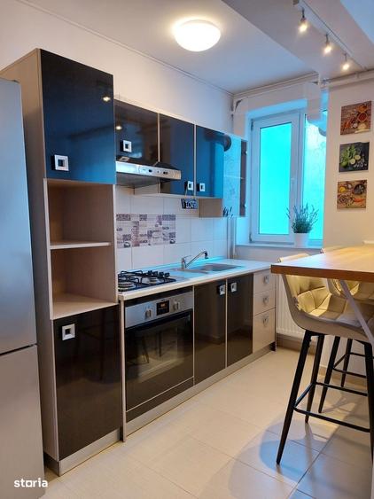 Apartament cu 2 camere, mobilat în 1 Decembrie