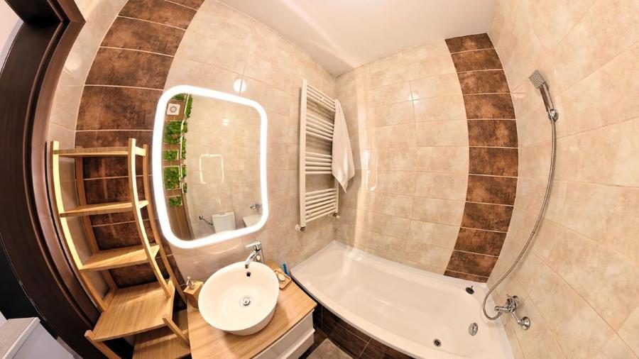 Apartament cu 2 camere decomandat, mobilat în Titan