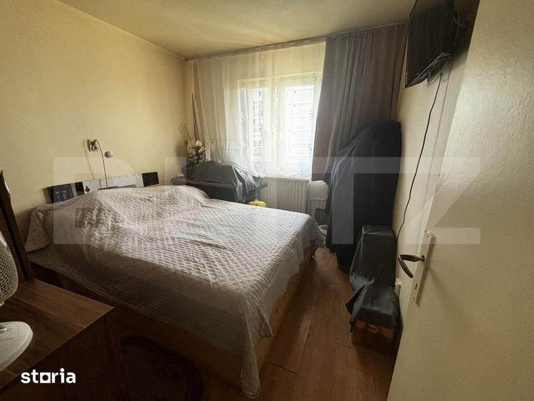 Apartament cu 3 camere semidecomandat în Micro 14