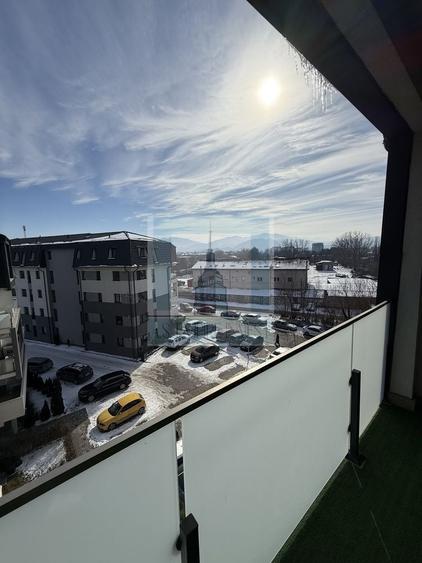 Apartament cu 3 camere decomandat, mobilat în Rulmentul