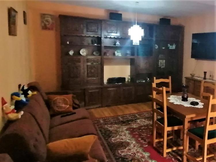 Casă individuală cu 5 camere cu Teren 1000 Mp în Podu Corbului