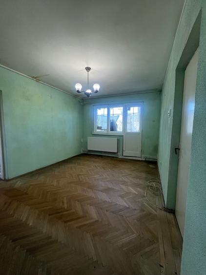 Apartament cu 2 camere semidecomandat în City Park Mall