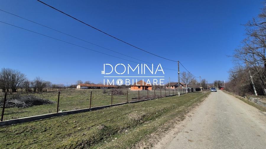 Teren Construcții intravilan de 4658 mp, în Scoarța