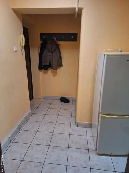 Apartament cu 2 camere semidecomandat în Decebal