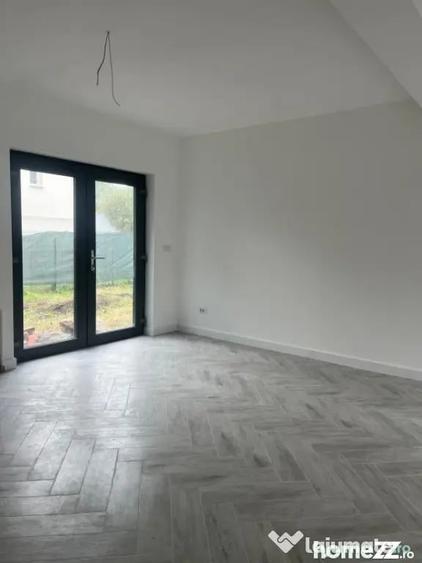 Casă cu 4 camere cu Teren 200 Mp în Central