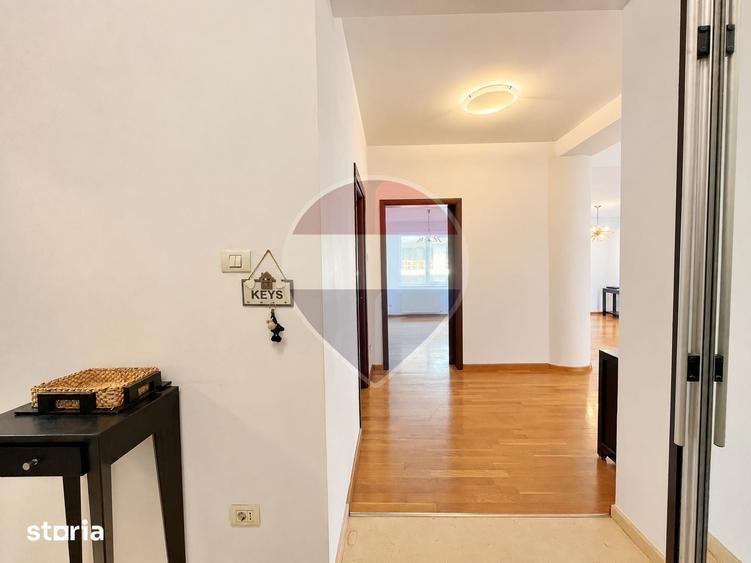 Apartament cu 4 camere în Floreasca