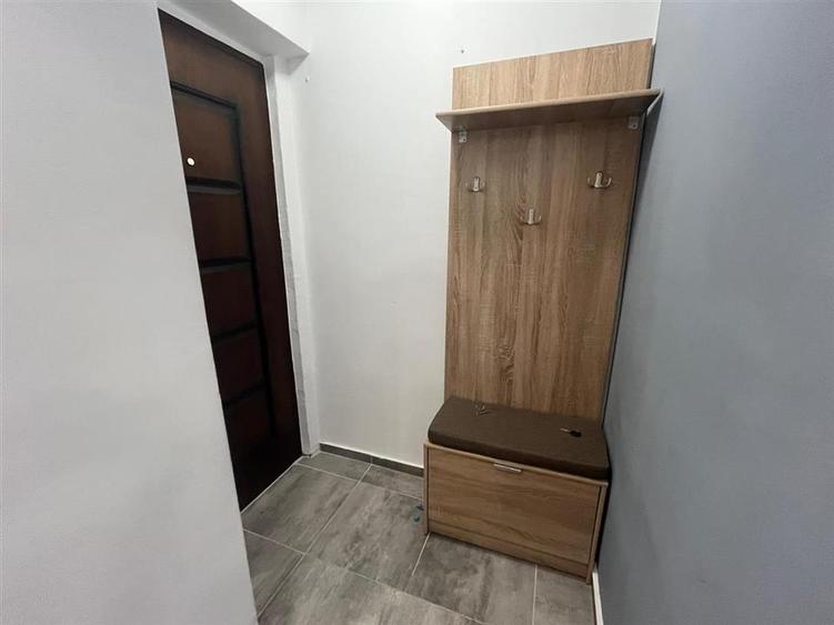 Apartament cu 2 camere nedecomandat în Central