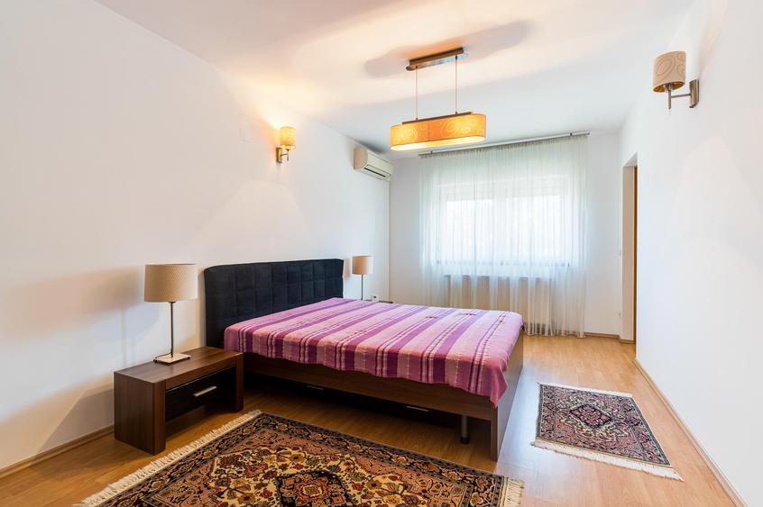 Duplex cu 4 camere cu Canalizare în Voluntari