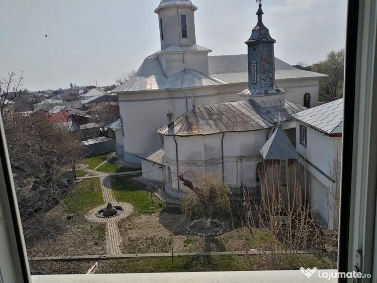 Apartament cu doua camere in zona Liceului Economic - 6
