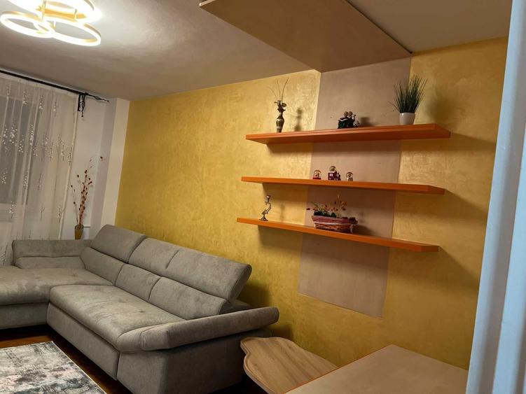 Apartament cu 2 camere decomandat în Exterior Vest