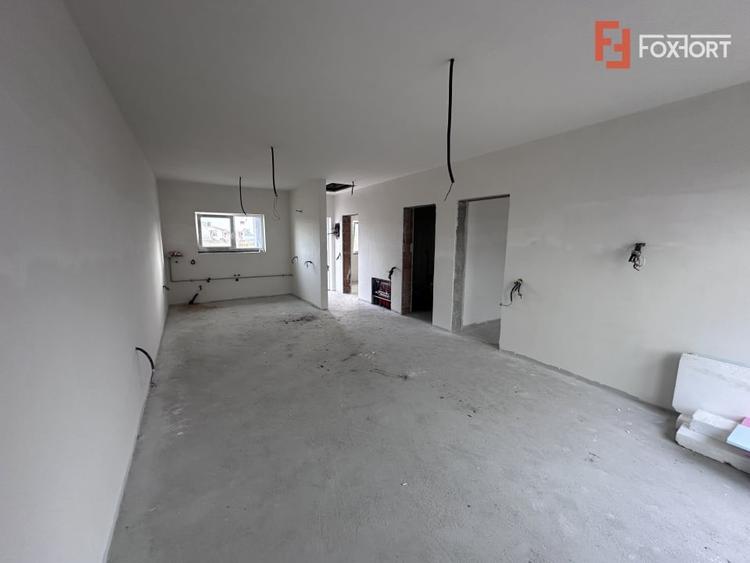 Duplex cu 3 camere cu Canalizare în Moșnița Nouă