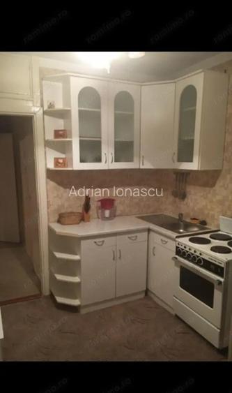 Garsoniera de inchiriat zona Titan