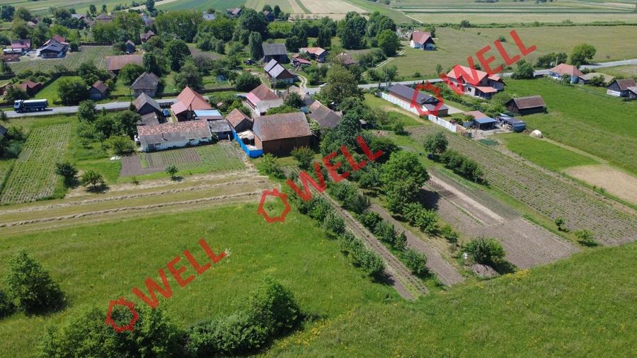 Casă familială de vânzare în Pachia! - 24