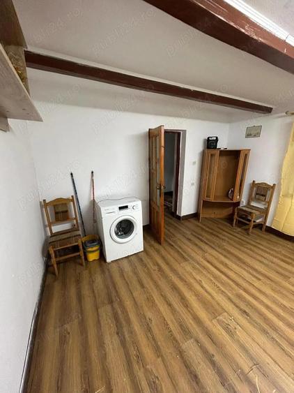 De vanzare casa cu teren de 1.279 mp, 62 mp construiti, 36.500 euro - 1