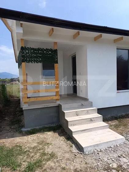 Casa de vanzare Livezile, str. principala
