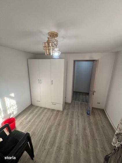 Casa de vanzare Strada Crinului - 13