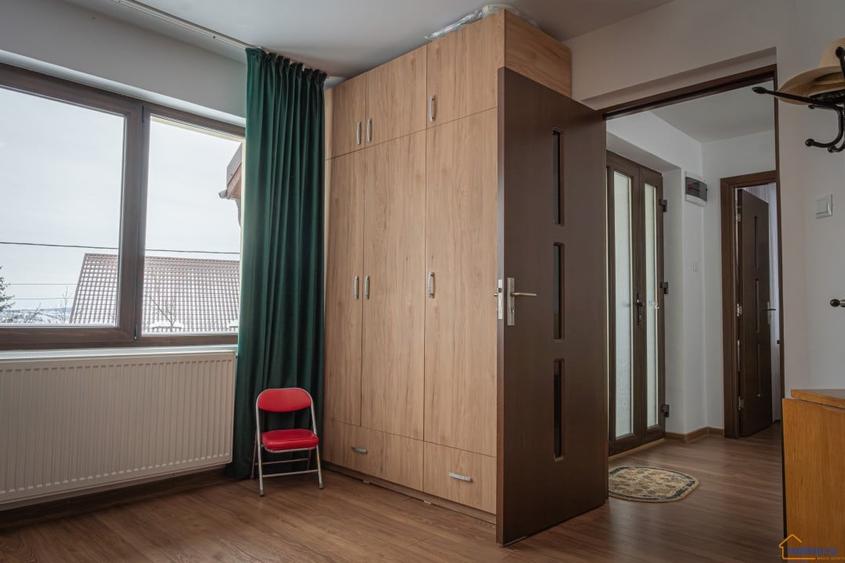 Vrei o casa mica la tara, cu tot confortul din oras? Oportunitate in Stanesti! - 7