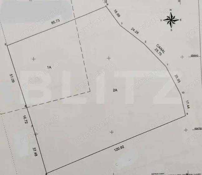Teren intravilan in localitatea Bobota in suprafata de 11500 mp - 1