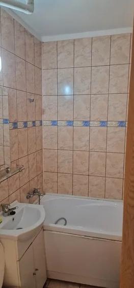 Garsoniera, etajul 1/5, zona Nicolina - 7